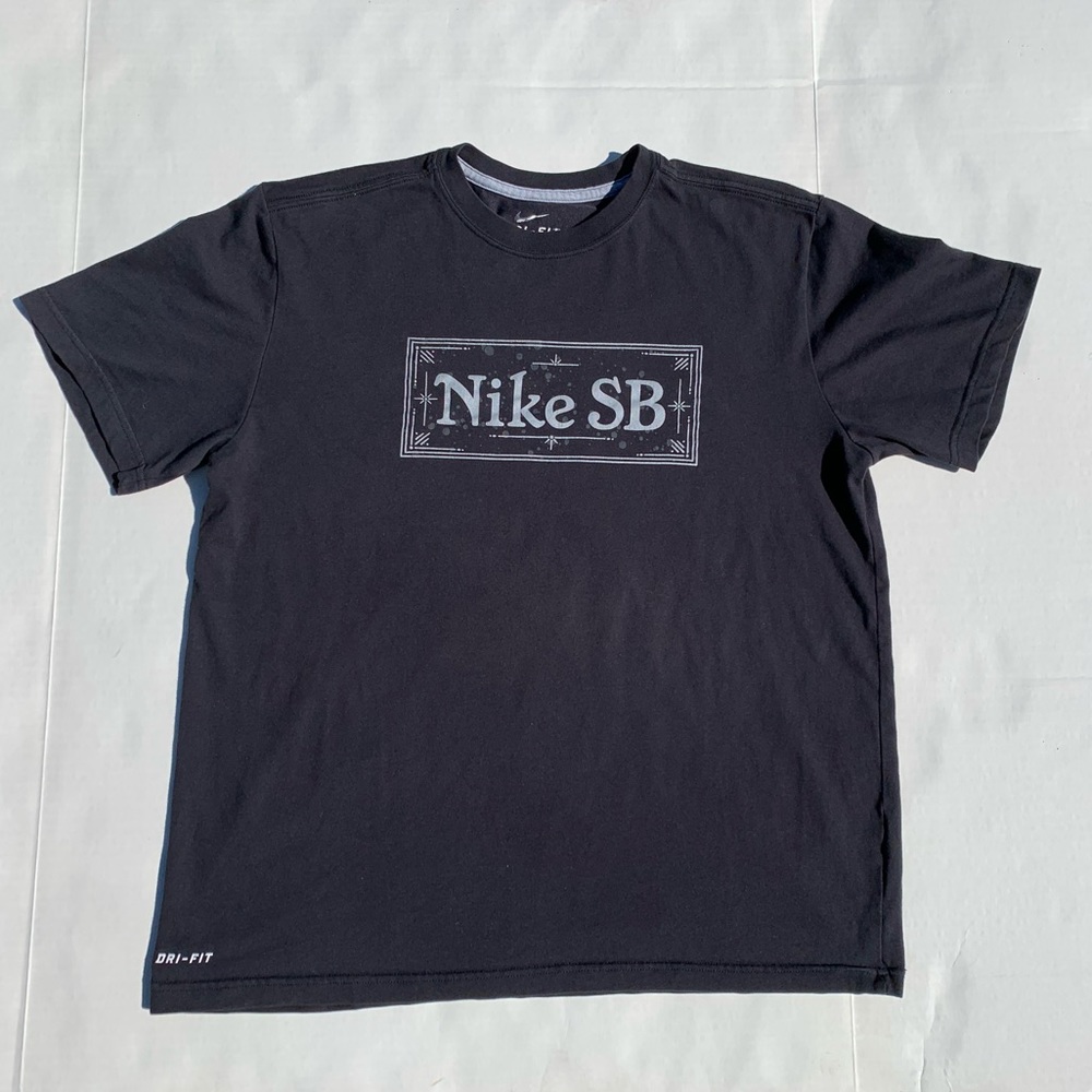 Nike SB T-Shirt Dri-Fit Large